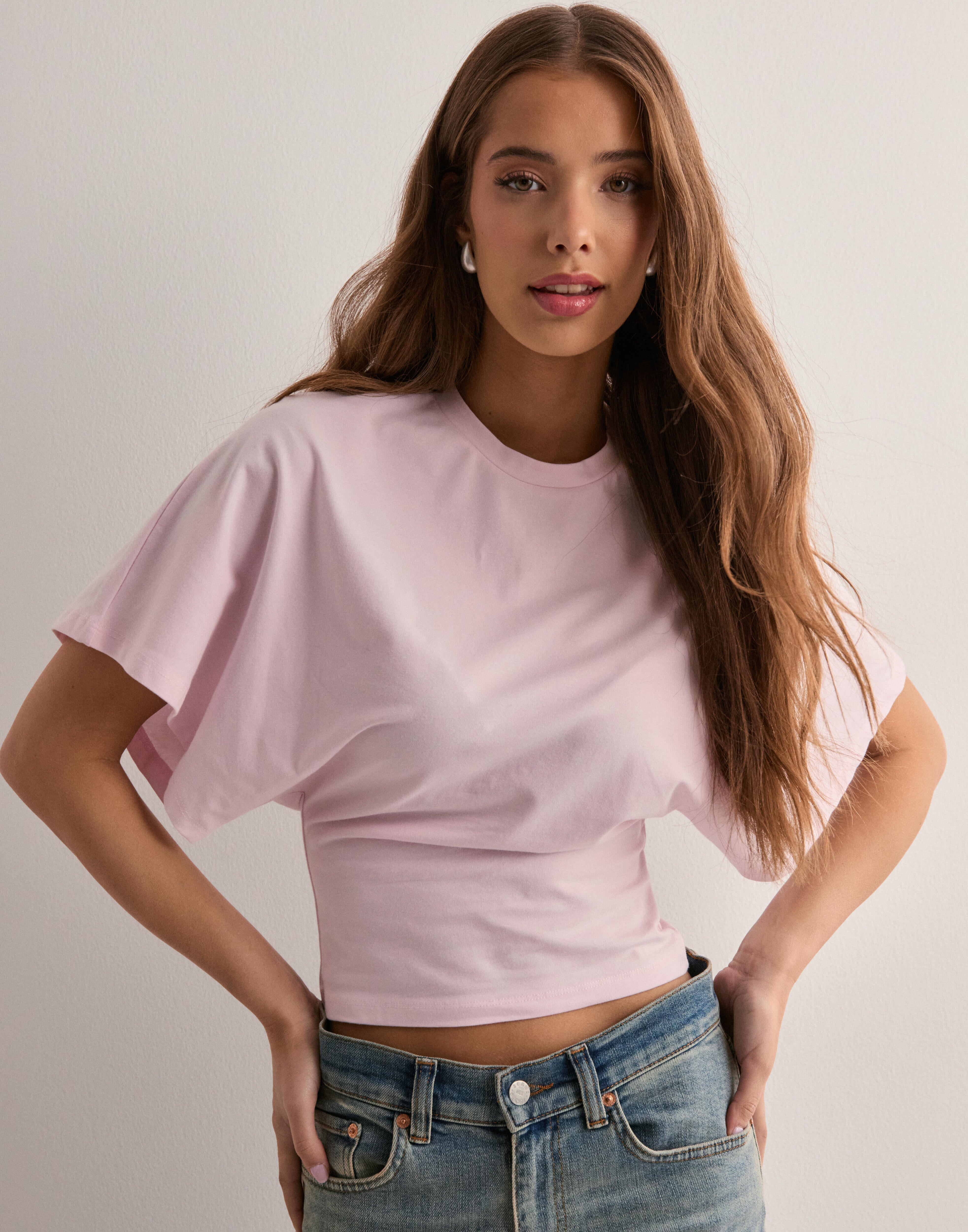 Rosa | T-shirt ampia e minimal (1+1 gratis)